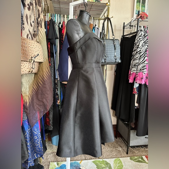 Calvin Klein Formal Black Shiny Strapless Mini Full Pockets EUC - Picture 4 of 15